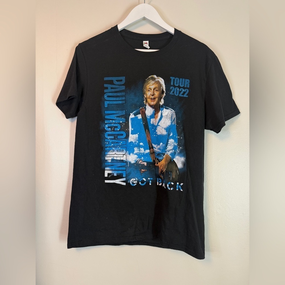 2022 PAUL McCARTNEY "Got Back" Official Concert Tour (MED) T-Shirt THE BEATLES